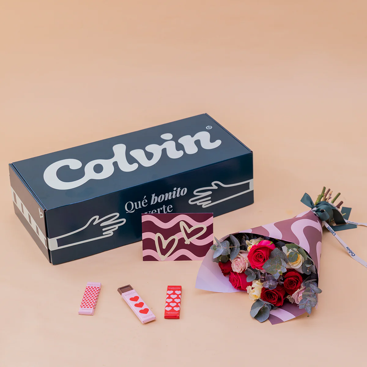 Ramo de Rosas con Chocolate y Envoltorio especial - Image 4